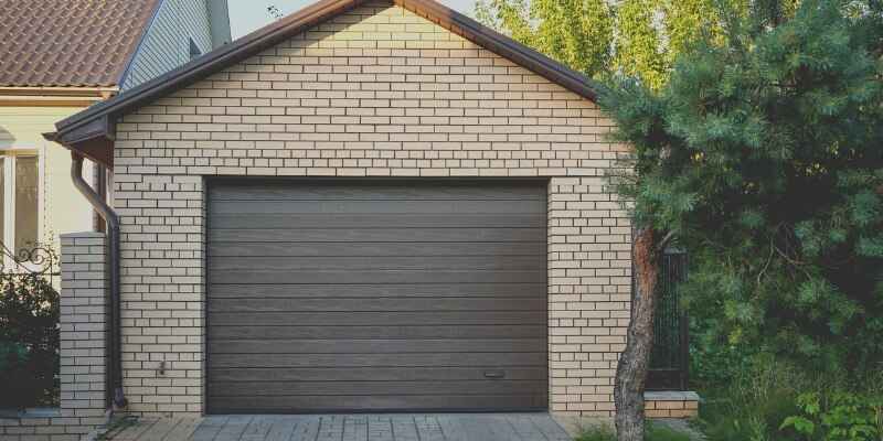 garage-door-pro-repair-Mr.-Garage-Door-Repairman
